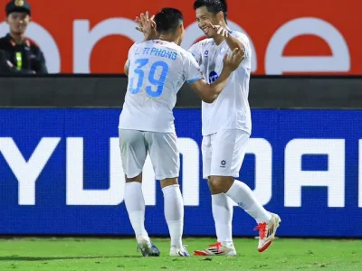 Nam Định 1-1 Johor Darul Tazim: Văn Vĩ tỏa sáng, thầy trò HLV Vũ Hồng Việt vẫn nhất bảng AFC Cup