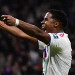 Endrick 'bùng nổ' tại Lyon, thần tượng Benzema: 'Anh ấy ở đẳng cấp vượt xa tôi' 1