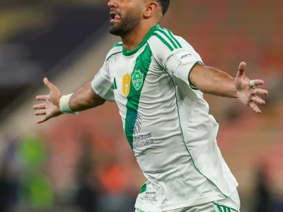 Riyad Mahrez Lập Siêu Phẩm, Al Ahli Giành Vé Vào Tứ Kết AFC Champions League Trong Gang Tấc