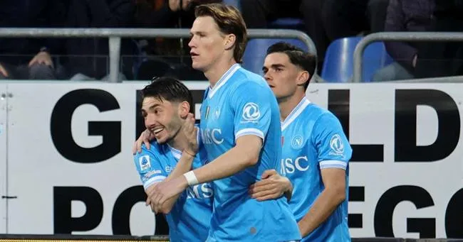 Nhận định Napoli vs AC Milan 01h45 ngày 74 (Serie A 202526) 1